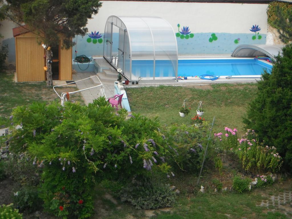 Timarhaz Panzio Bed & Breakfast Szeged Bilik gambar